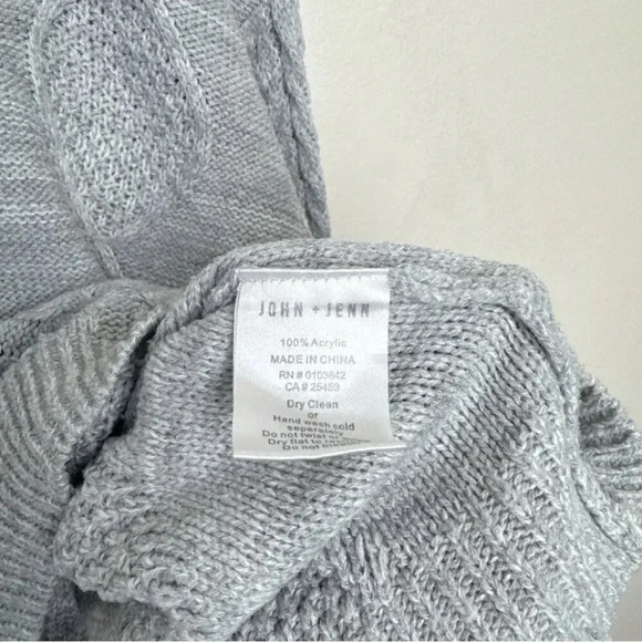 John + Jenn Womens Small Cable  Crop Knitted Crew Neck Sweater - Picture 11 of 14